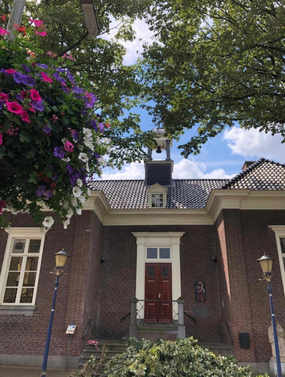 Boetiekhotel Ons Oude Raadhuis - Digitaal Inchecken Via Sms En Mail Hooge Zwaluwe Exterior foto